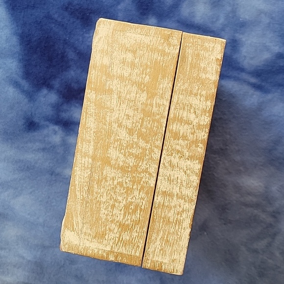 Wooden Carved Box with Mirrors - Picture 3 of 16